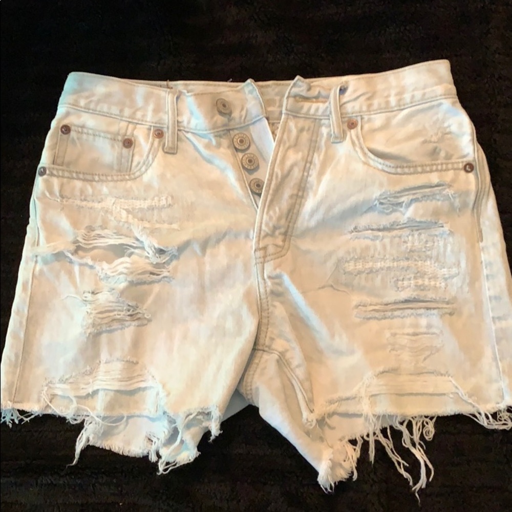 American Eagle 90’s boyfriend shorts
